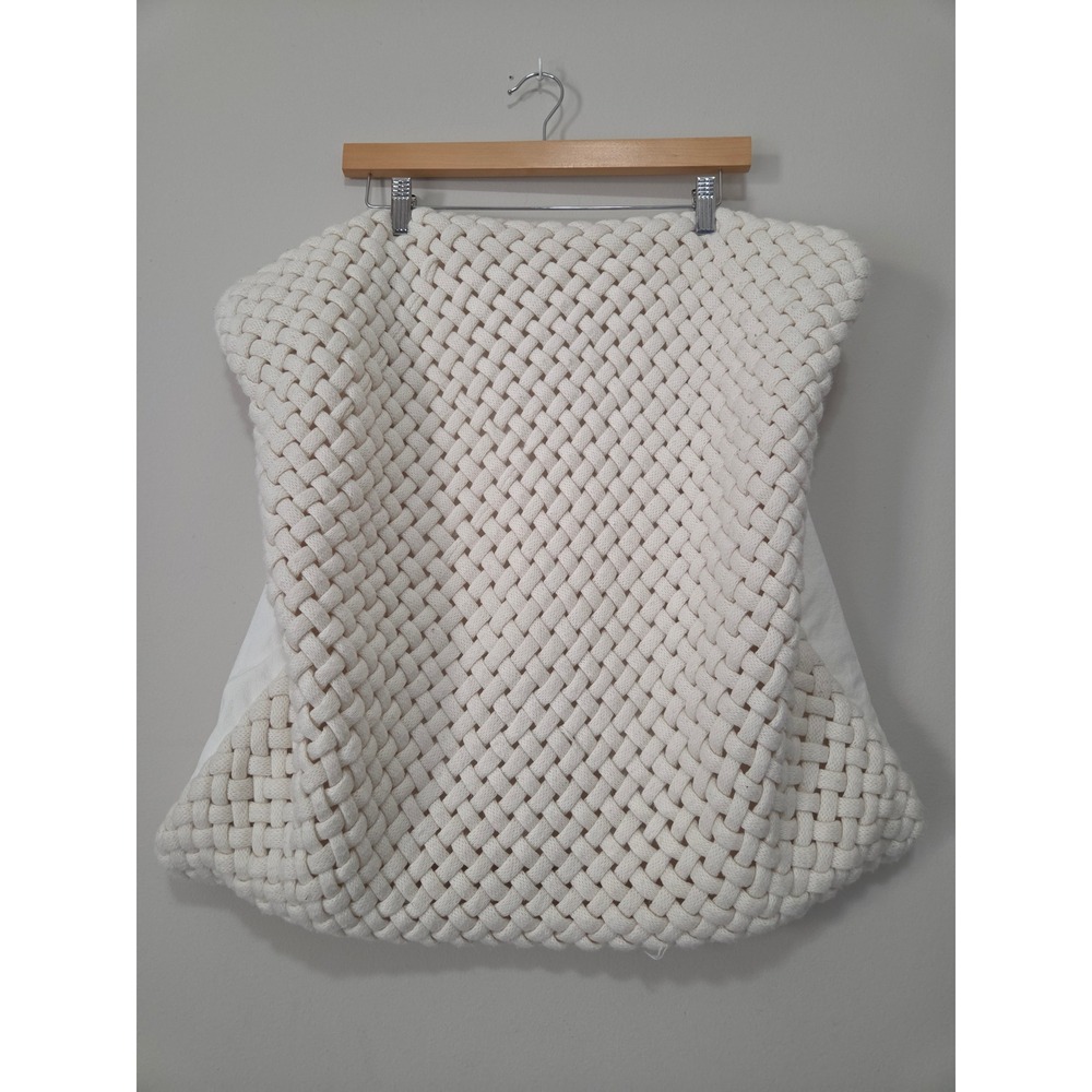 Pottery Barn Ivory Chunky Woven Braided Knit Decorative Pillow Cover 24x24